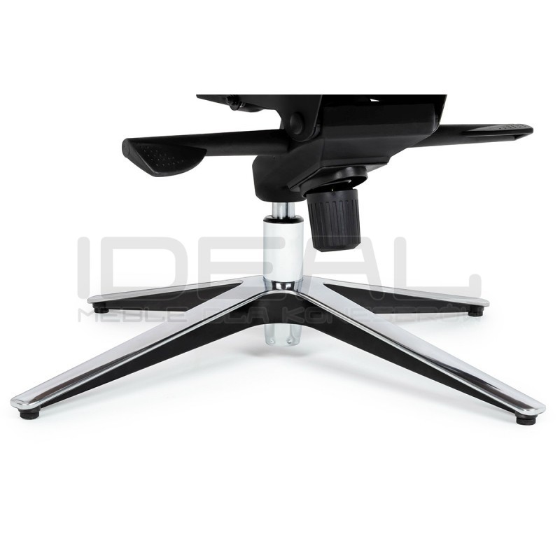 Fotel biurowy Bauhaus Lounge Business z podnóżkiem - sklejka orzech