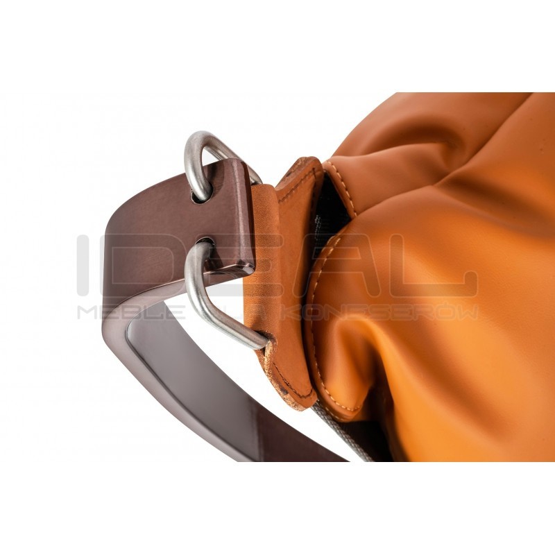 Fotel bauhaus ARNI LOW z podnóżkiem