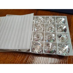 Tapicerskie kryształki Swarovskiego oryginał 18 mm (guziki kryształowe tapicerskie 18 mm)