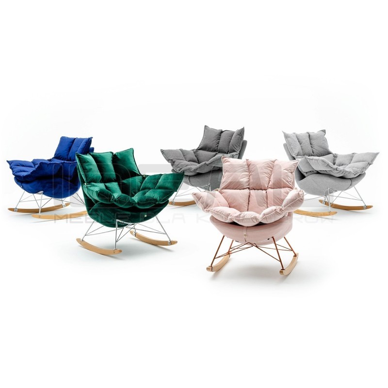 Fotel Bujany Swing velvet na miedzianej podstawie