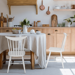 Drewniane krzesło Patyczak Fame białe