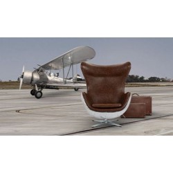 Fotel EGG AVIATOR PU z metalowymi plecami brązowy