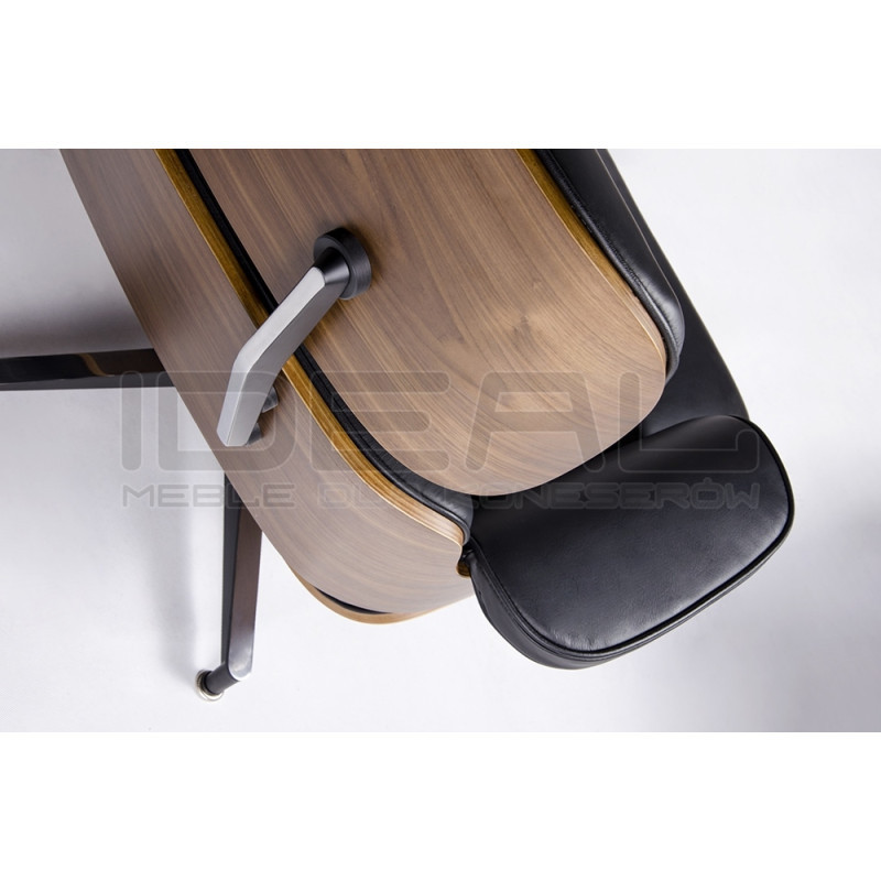 Fotel Lounge HM z podnóżkiem czarny skóra naturalna, sklejka orzech