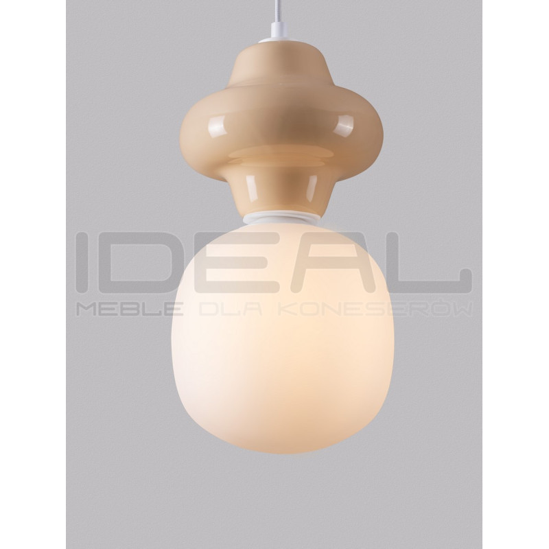 Lampa wisząca Plusy