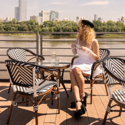 Krzesło ogrodowe CAFE AZURE z podłokietnikami biało czarne