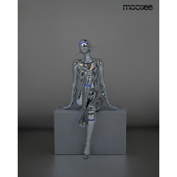 Cyber Woman – Designerska lampa podłogowa| Limitowana Edycja