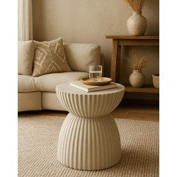 Stolik TURNO beżowy MaMaison – rzeźbiarski design do wnętrz