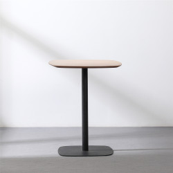 Stół do kawiarni Elegance 60 z metalową podstawą | IdealMeble.pl