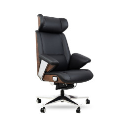 Fotel biurowy COMANDOR czarny – skórzany fotel | Komfort i elegancja