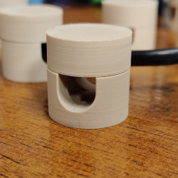 Zaczep natynkowy na kabel i do kabla w oplocie, wybierz swój kolor