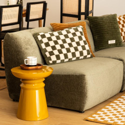 Żółty stolik pomocniczy BRUM – oryginalny i artystyczny