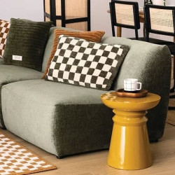 Żółty stolik pomocniczy BRUM – oryginalny i artystyczny