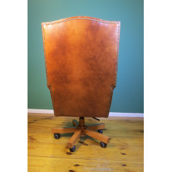 Fotel biurowy Chesterfield z pikowanym siedziskiem Edward w skórze