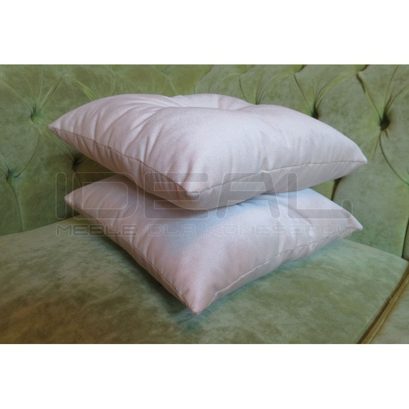 Poduszka ozdobna 40x40 cm pikowana z guziczkiem pośrodku