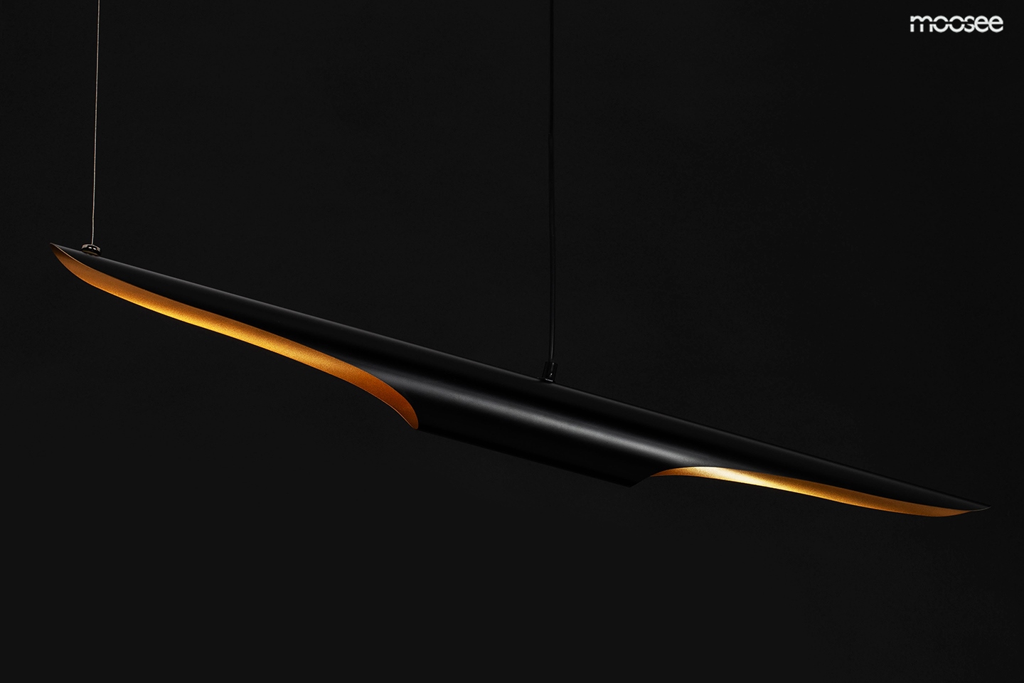 conteo czarno złota lampa