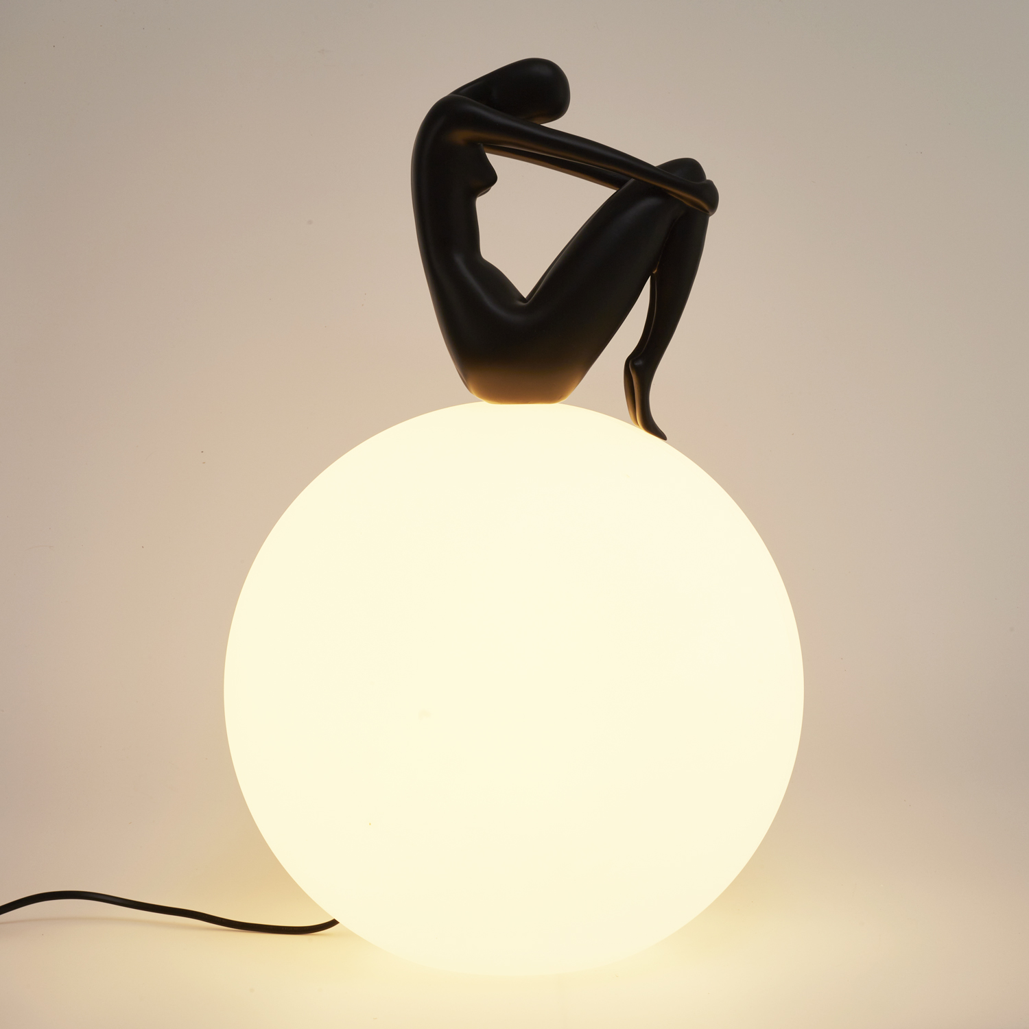 lampa nocna kula kobieta woman 2