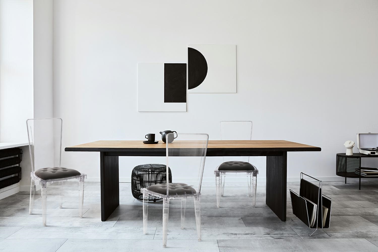 Przezroczyste krzesła aranżacja jadalnia (Prince)