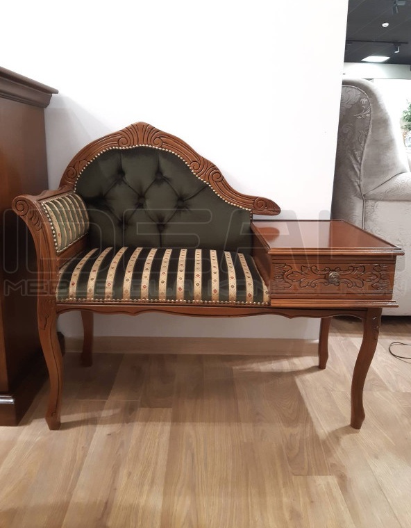 Telefoniera Chesterfield Chaise - ławeczka z szufladką od IdealMeble.pl